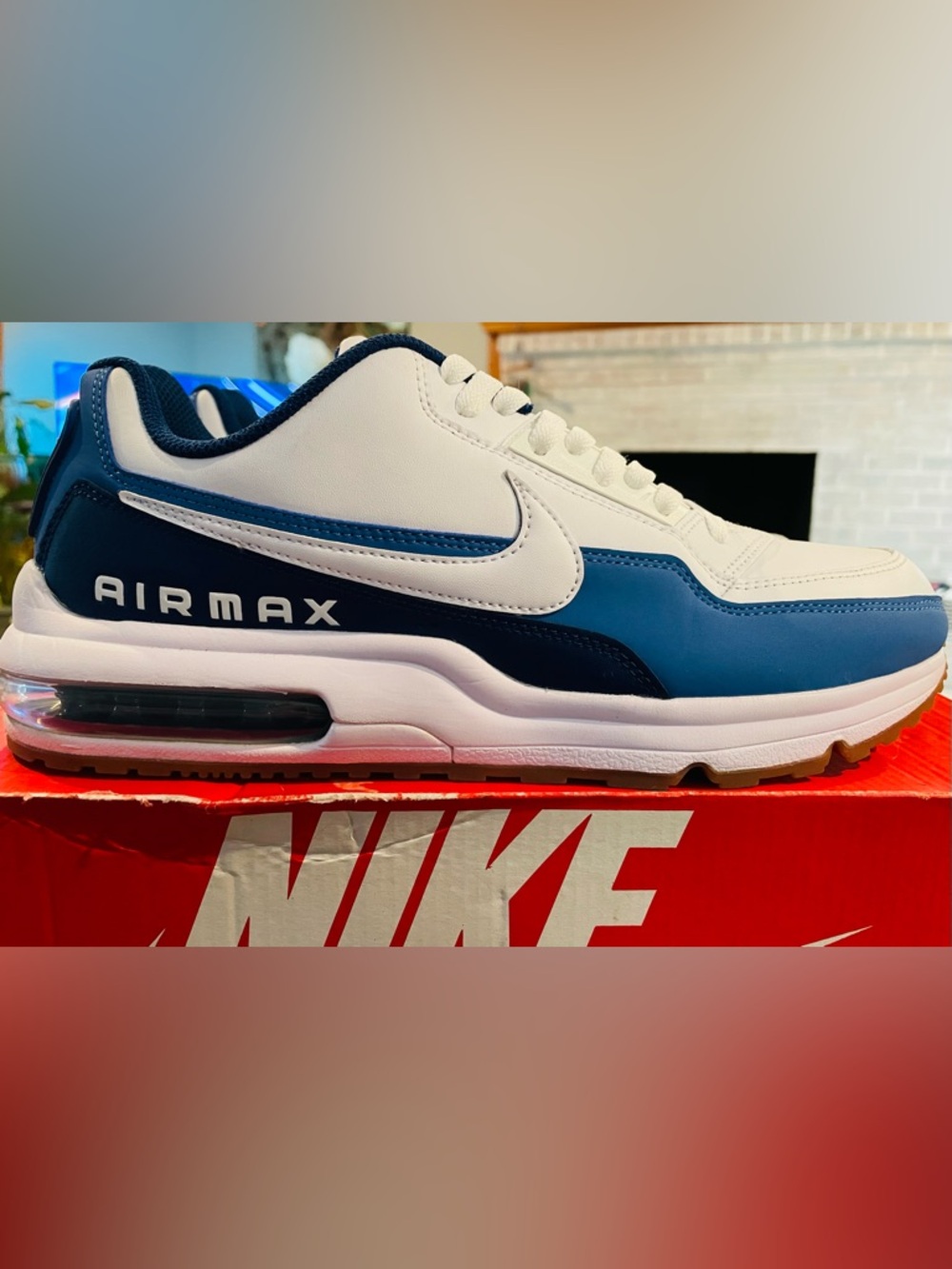 AIR MAX LTD 3
WHITE/WHITE-COASTAL BLUE
BLANC/BLEU COTIER/BLANC 10.5M
$139